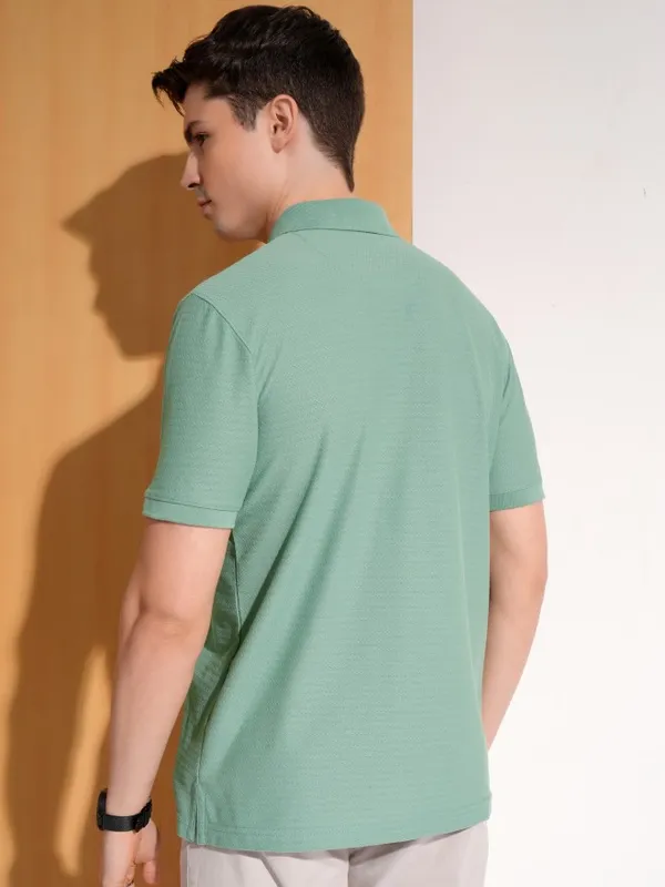 Highlander Men Green Solid Polo Collar T-Shirt