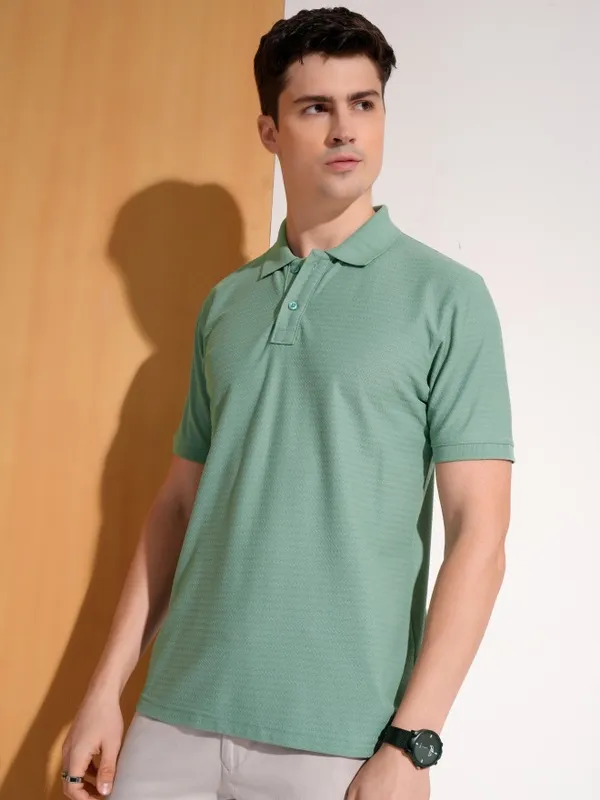 Highlander Men Green Solid Polo Collar T-Shirt
