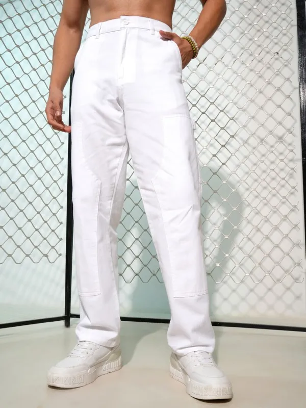 Highlander Men White Loose Fit Solid Cargos