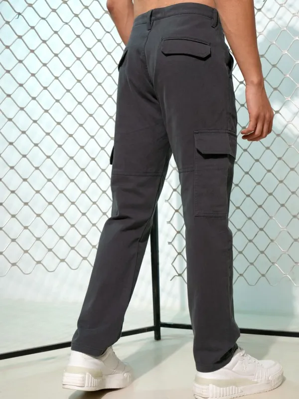 Men Loose Fit Cargos