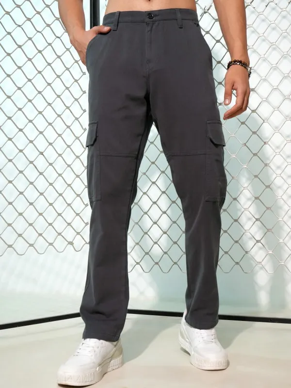 Men Loose Fit Cargos