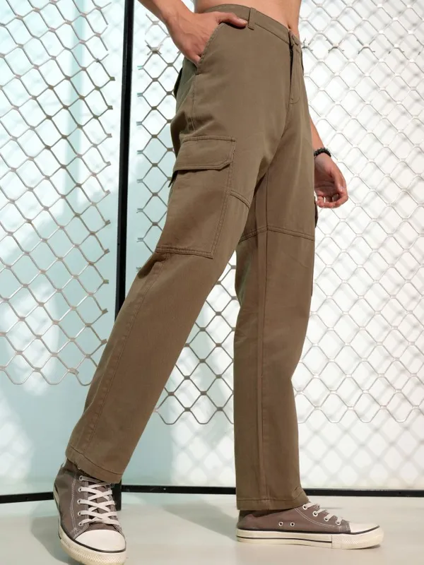 Men Loose Fit Cargos