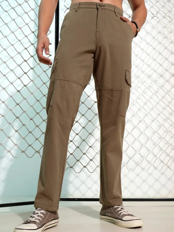 Men Loose Fit Cargos
