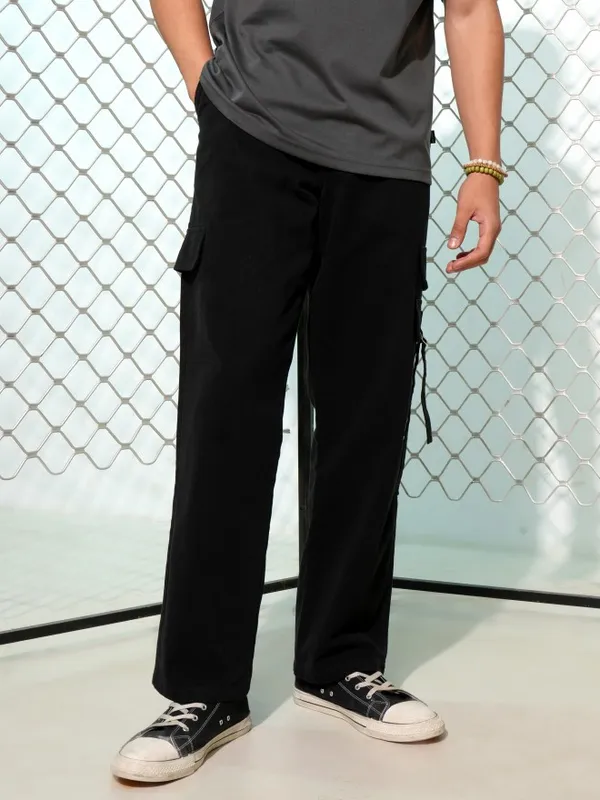 Highlander Men Black Carpenter Fit Solid Cargos