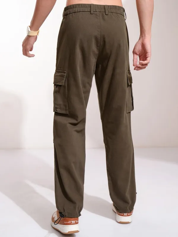 Highlander Men Brown Straight Fit Solid Cargos