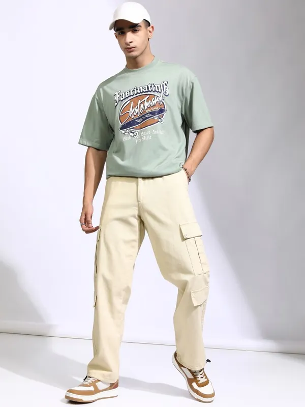 Highlander Men Beige Straight Fit Solid Cargos