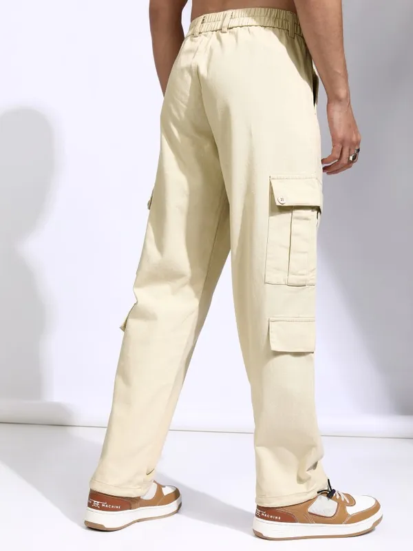 Highlander Men Beige Straight Fit Solid Cargos