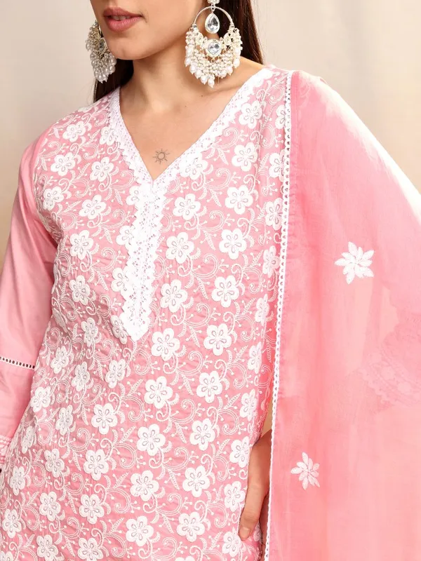 Women Kurta With Trousers & Dupatta