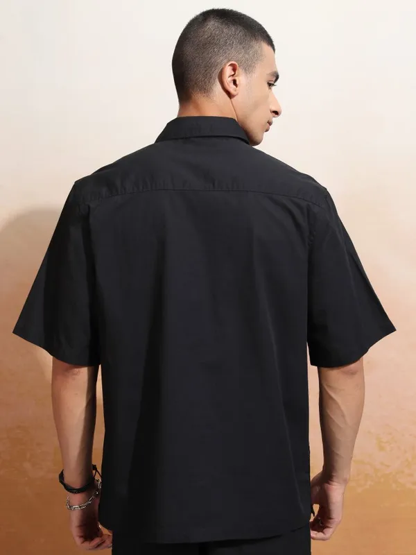 Highlander Men Black Solid Regular Fit Casual Shirt