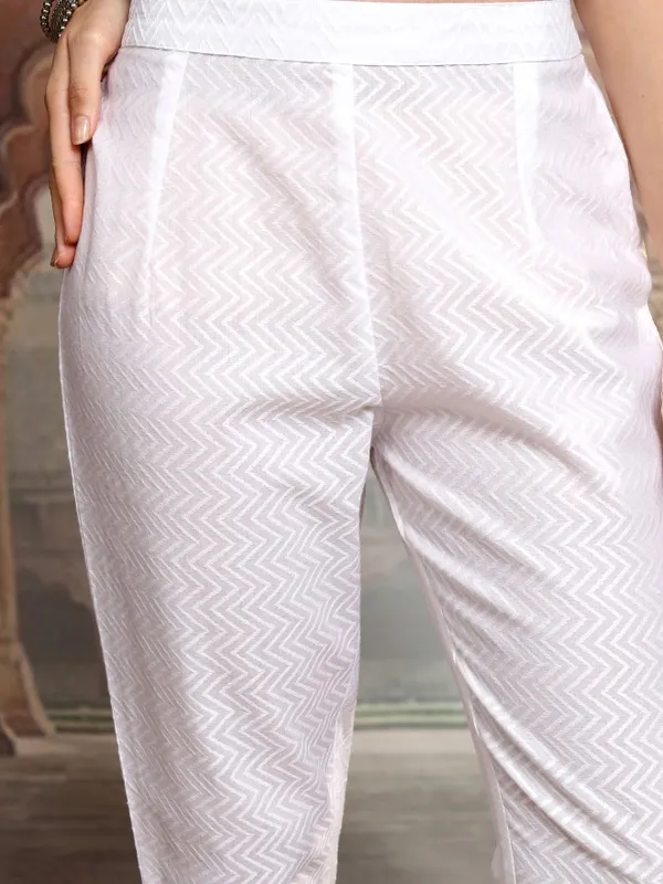 Women Kurta With Trousers & Dupatta