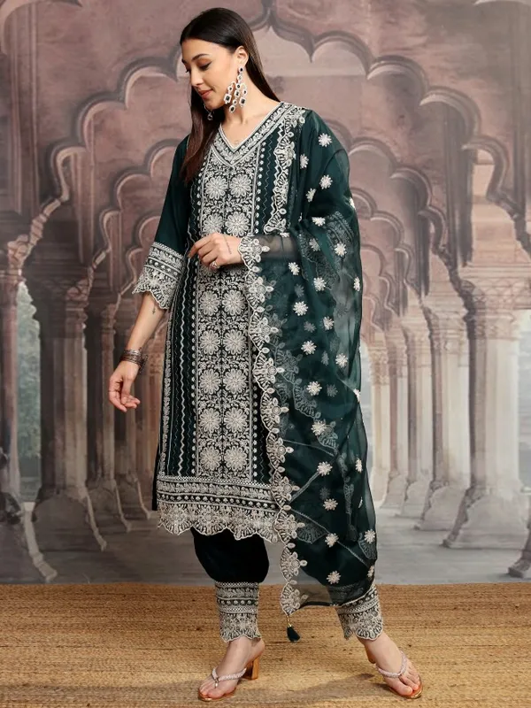 Women Kurta With Trousers