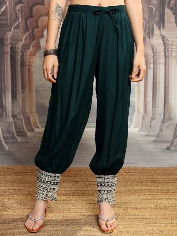 Women Kurta With Trousers