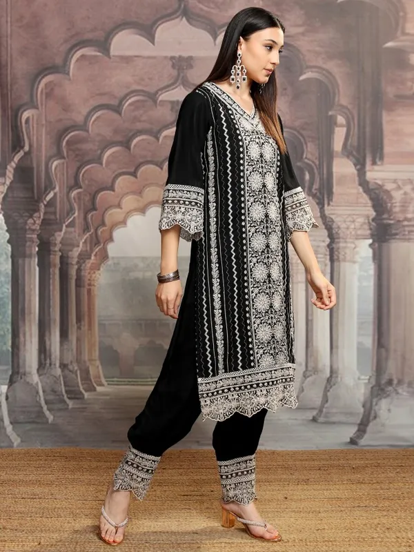Vishudh Women Black Embroidered Kurta With Trousers