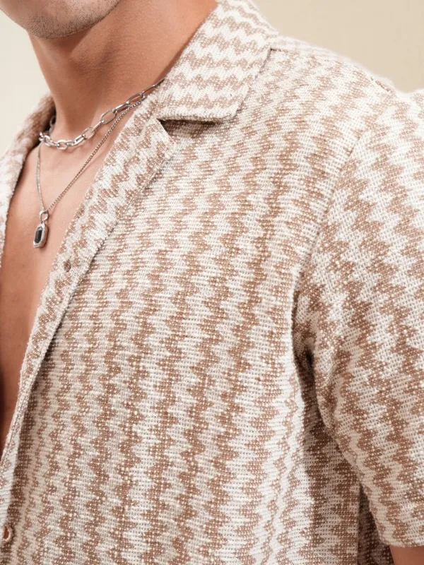 Highlander Men Beige Textured Relaxed Fit Casual Shirt