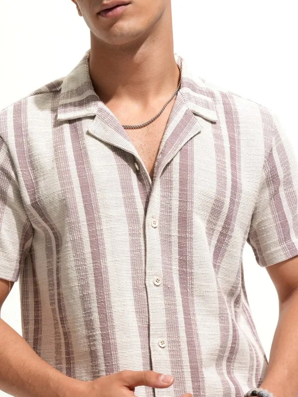 Highlander Men Pink Relaxed Fit Casual Shirt