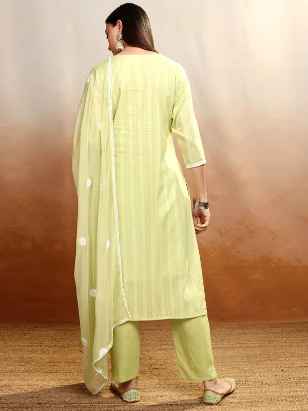Vishudh Women Green Kurta With Trousers And Dupatta