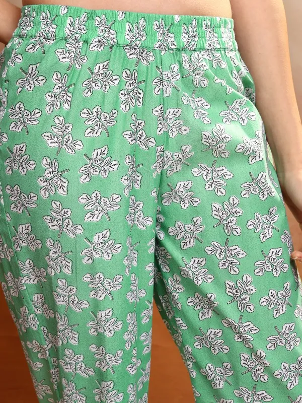 Women Kurta With Trousers & Dupatta