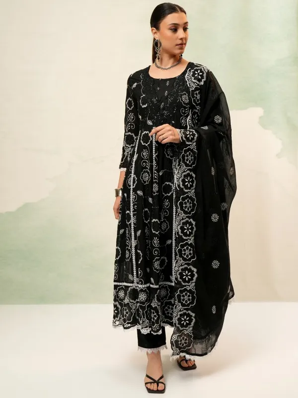 Vishudh Women Black Embroidered Kurta With Trousers And Dupatta