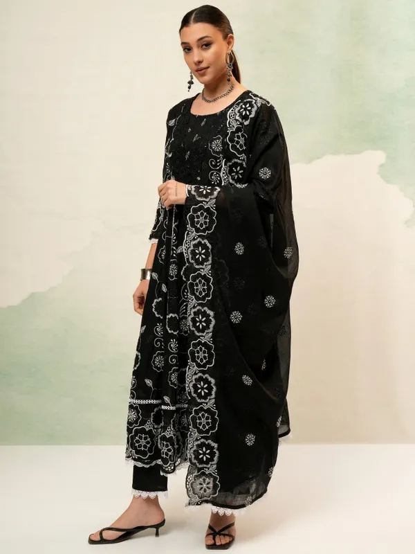 Vishudh Women Black Embroidered Kurta With Trousers And Dupatta