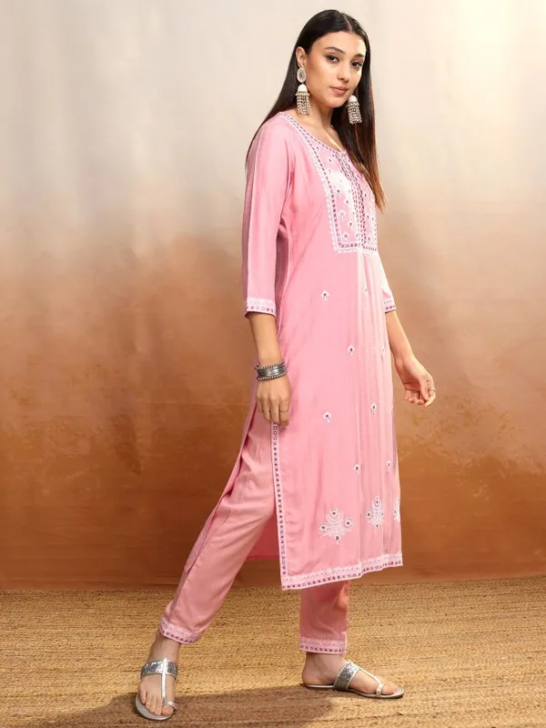 Vishudh Women Pink Kurta With Trousers And Dupatta