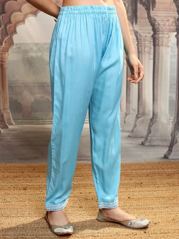 Vishudh Women Blue Embroidered Kurta With Trousers