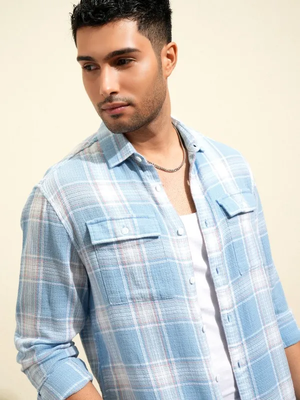 Locomotive Premium Men Blue Checked Relaxed Fit Casual Shirt