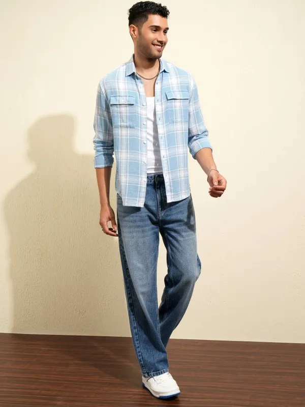 Locomotive Premium Men Blue Checked Relaxed Fit Casual Shirt
