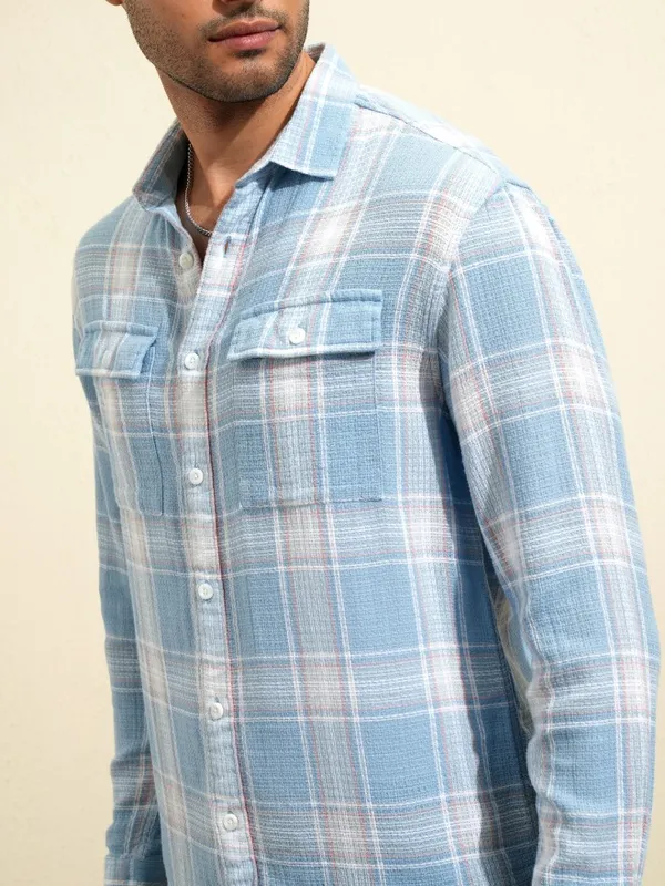 Locomotive Premium Men Blue Checked Relaxed Fit Casual Shirt