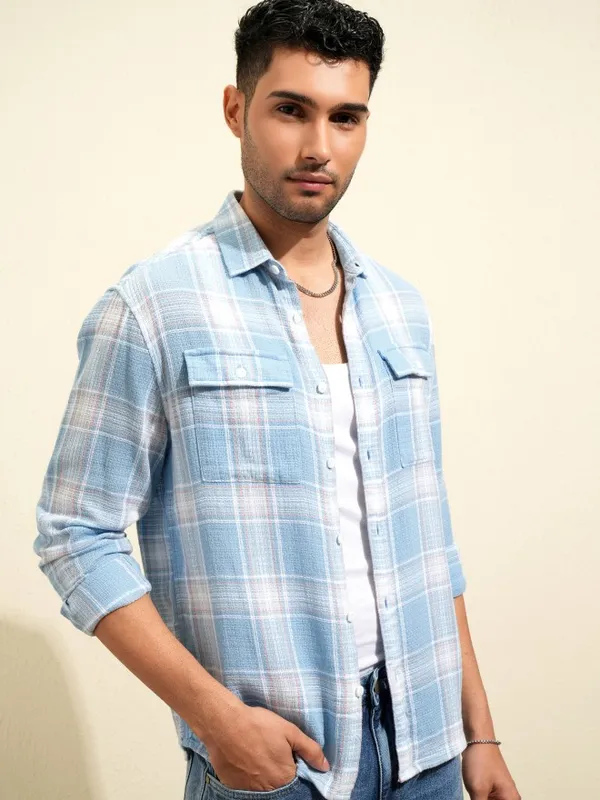 Locomotive Premium Men Blue Checked Relaxed Fit Casual Shirt