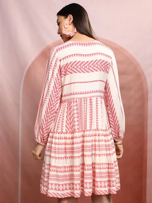 Vishudh Women White Printed A-Line Dress