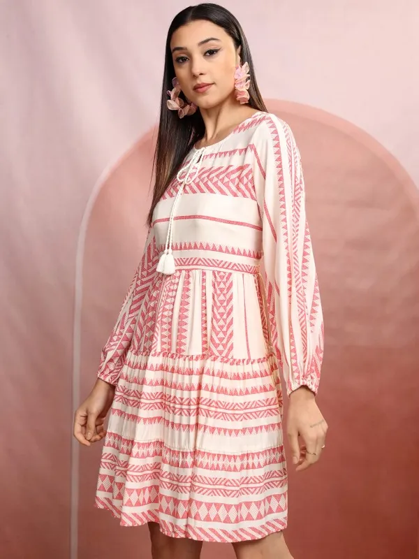 Vishudh Women White Printed A-Line Dress