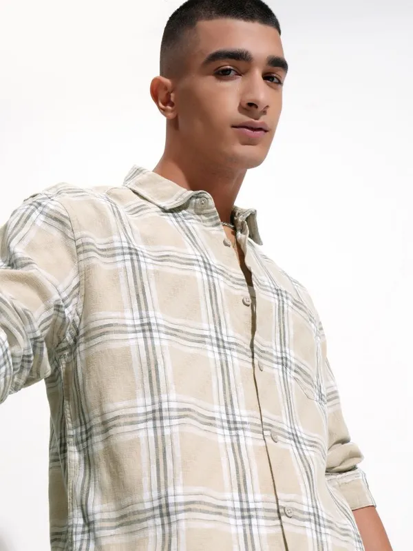 Highlander Men Beige Checked Relaxed Fit Casual Shirt
