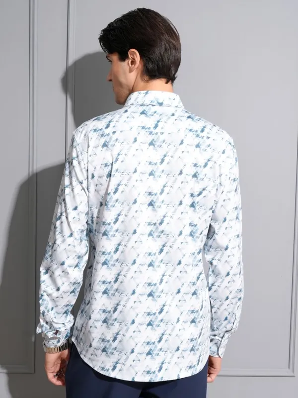 Locomotive Men Blue Printed Slim Fit Casual Shirt