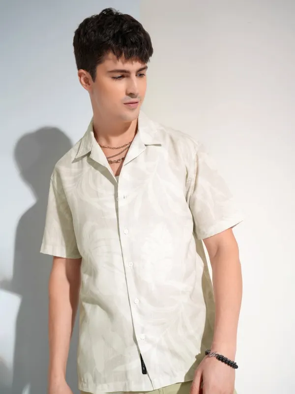 Highlander Men Beige Printed Relaxed Fit Casual Shirt