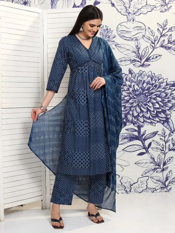 Vishudh Women Navy Blue Printed Kurta With Trousers And Dupatta
