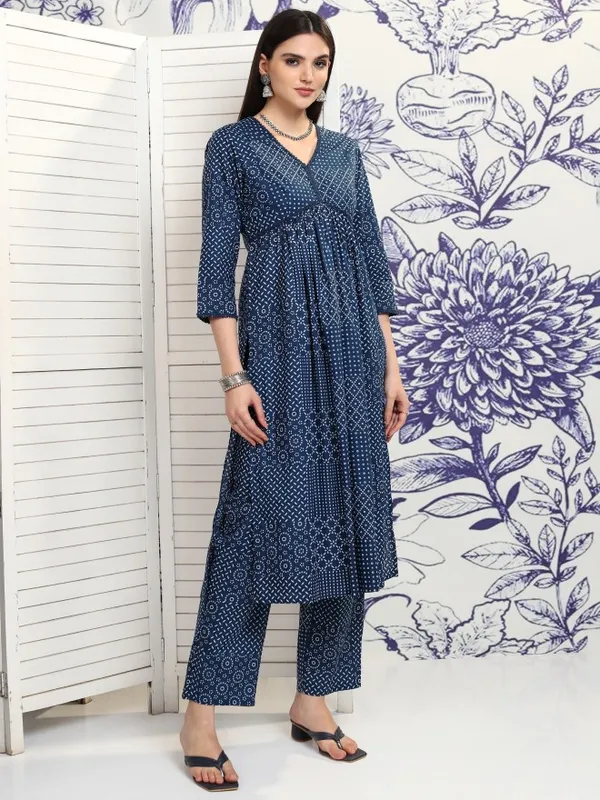 Vishudh Women Navy Blue Printed Kurta With Trousers And Dupatta