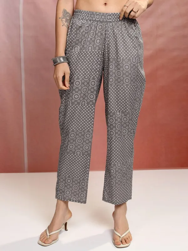 Vishudh Women Grey Printed Kurta With Trousers And Dupatta