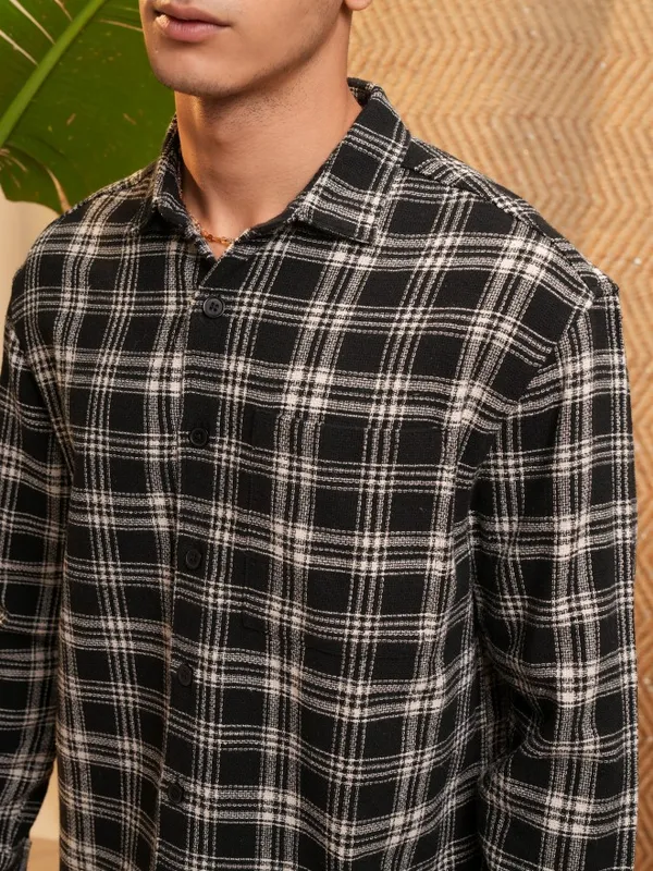 Highlander Men Black Checked Oversized Fit Casual Shirt