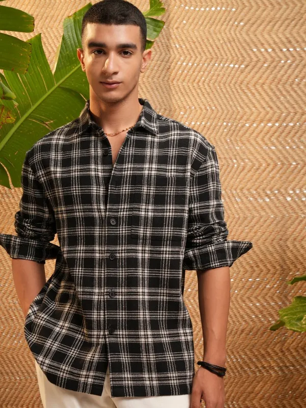 Highlander Men Black Checked Oversized Fit Casual Shirt