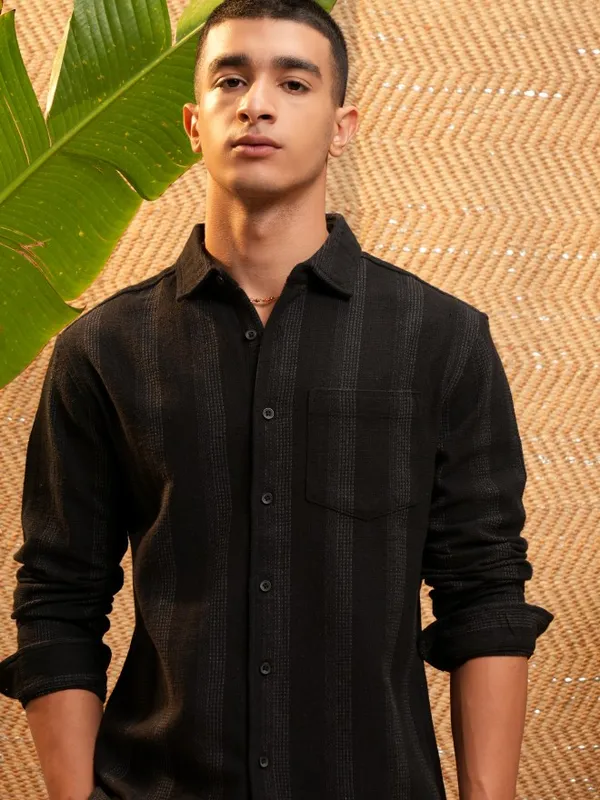 Highlander Men Black Striped Relaxed Fit Casual Shirt