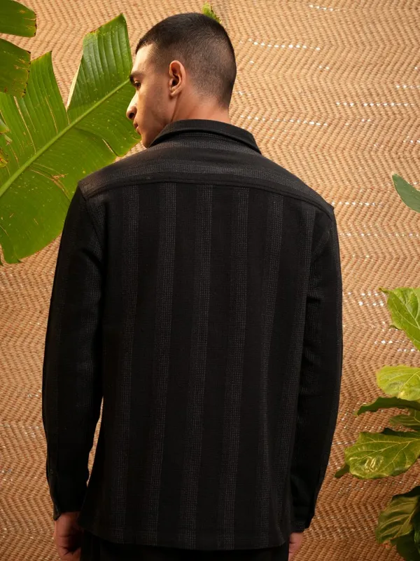 Highlander Men Black Striped Relaxed Fit Casual Shirt