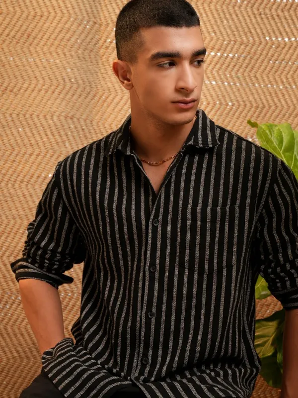 Highlander Men Black Striped Relaxed Fit Casual Shirt