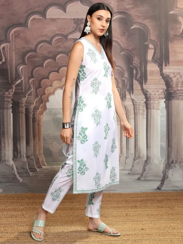 Vishudh Women White Printed Kurta With Trousers And Dupatta