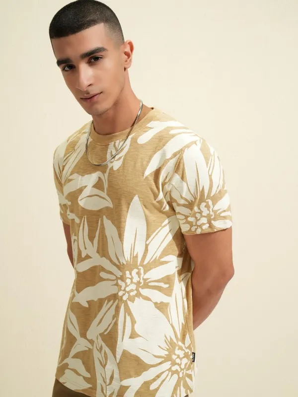 Highlander Men Beige Printed Round Neck T-Shirt