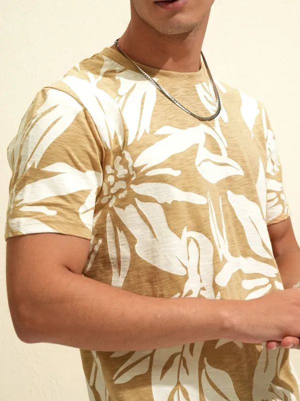 Highlander Men Beige Printed Round Neck T-Shirt