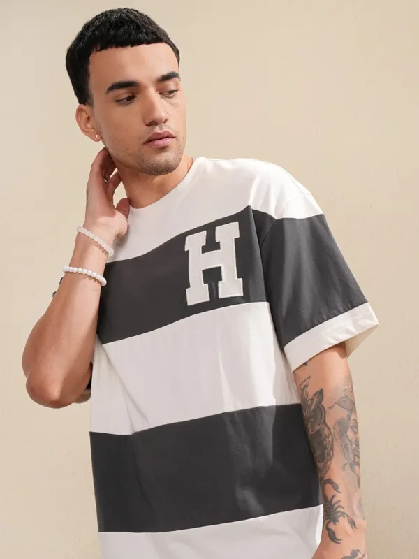 Highlander Men Off White Colourblocked Round Neck Oversized Fit T-Shirt