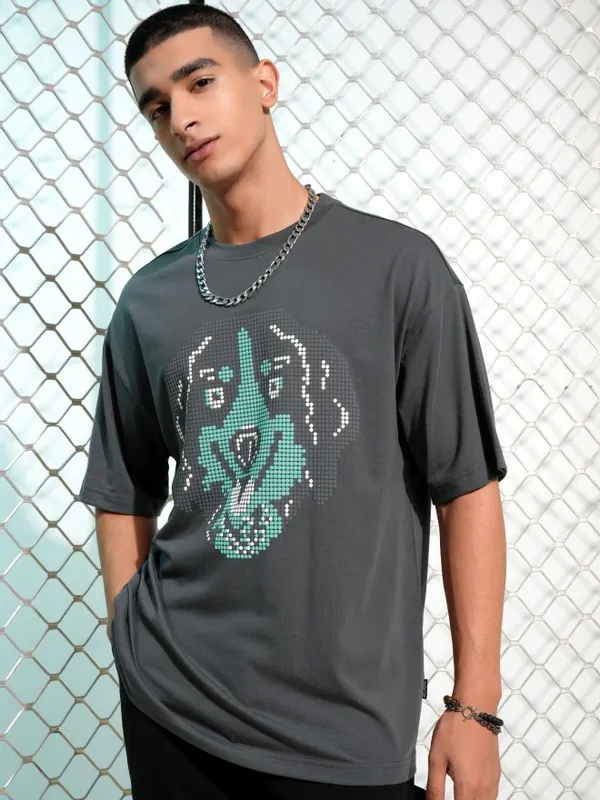 Highlander Men Grey Printed Round Neck Oversized Fit T-Shirt
