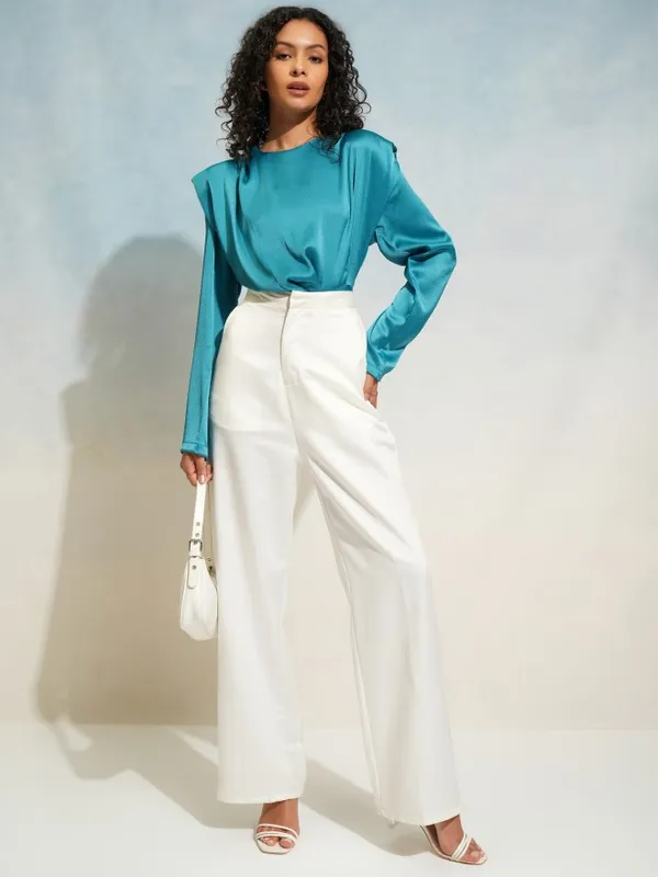 Solid Regular Top