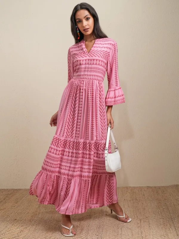 Vishudh Women Pink Printed Maxi Dress