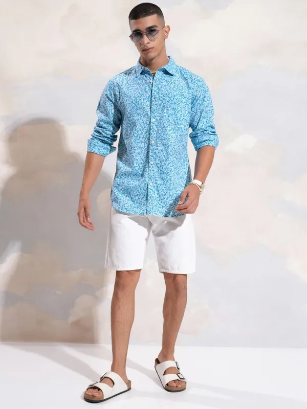 Highlander Men Blue Printed Regular Fit Casual Shirt